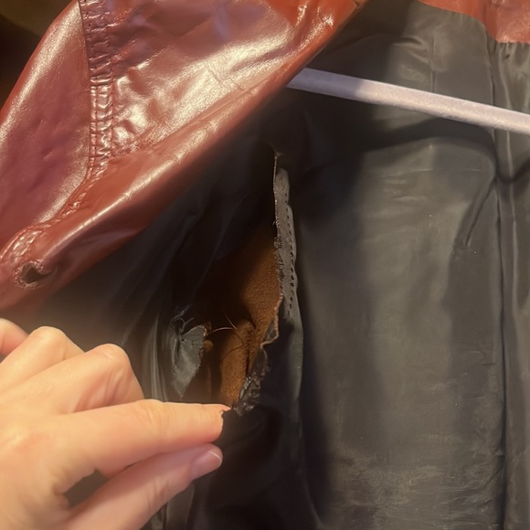 Vintage red leather trench coat - Picture 12 of 12